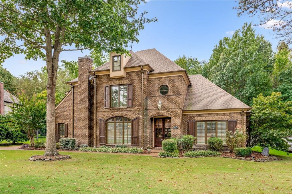 4597 WHISPER SPRING DR, Collierville, TN 38017