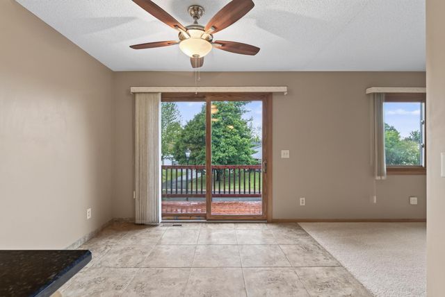 4480 Clover Lane A, Eagan, MN 55122