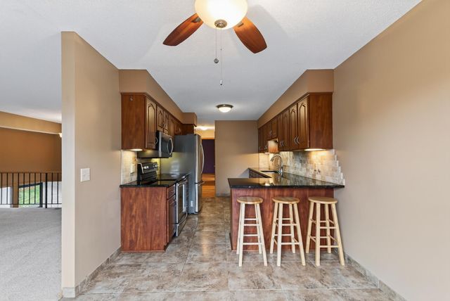 4480 Clover Lane A, Eagan, MN 55122