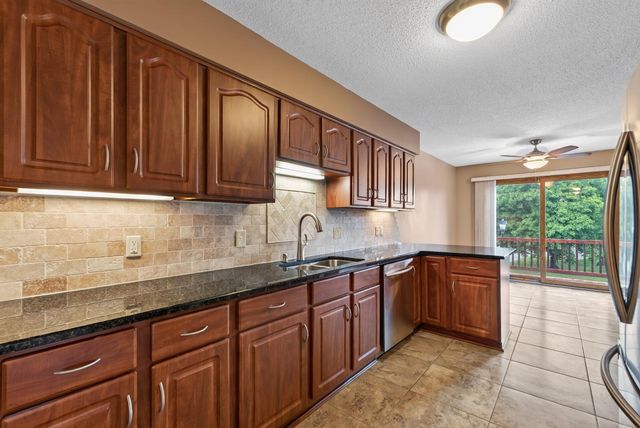 4480 Clover Lane A, Eagan, MN 55122