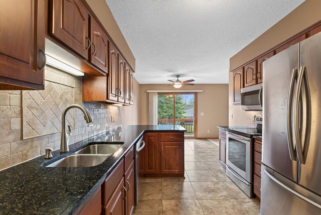 4480 Clover Lane A, Eagan, MN 55122