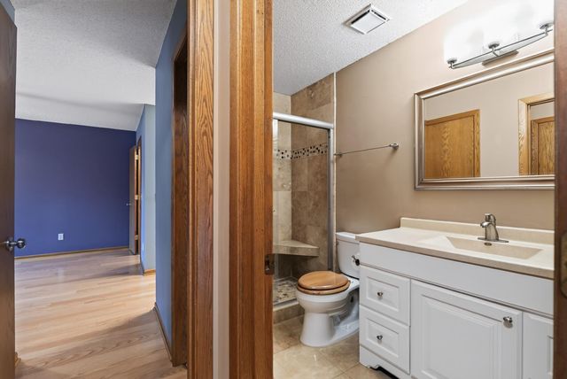 4480 Clover Lane A, Eagan, MN 55122