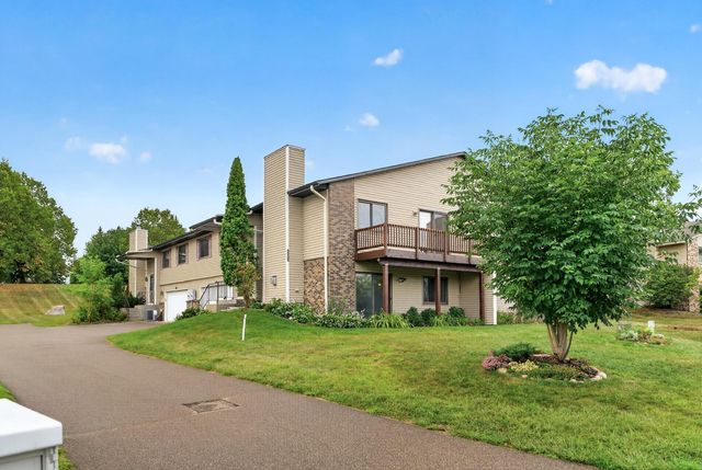 4480 Clover Lane A, Eagan, MN 55122
