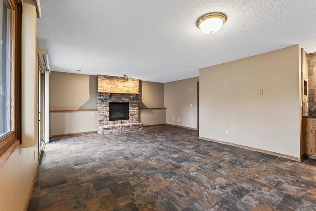 4480 Clover Lane A, Eagan, MN 55122