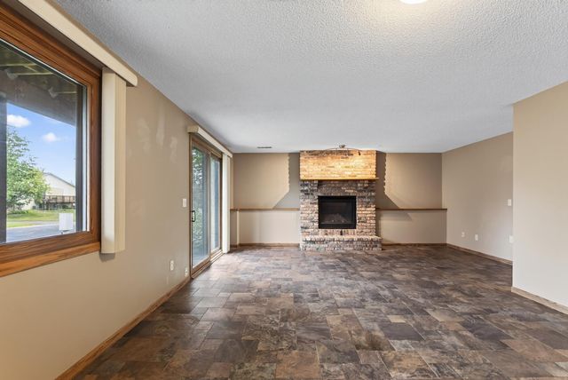 4480 Clover Lane A, Eagan, MN 55122