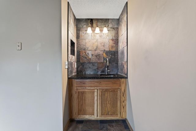 4480 Clover Lane A, Eagan, MN 55122