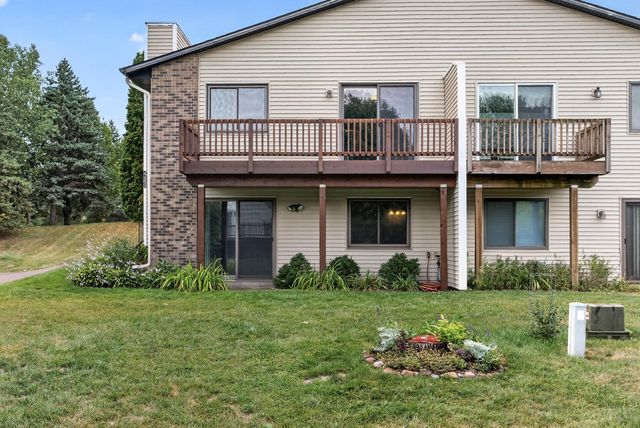 4480 Clover Lane A, Eagan, MN 55122