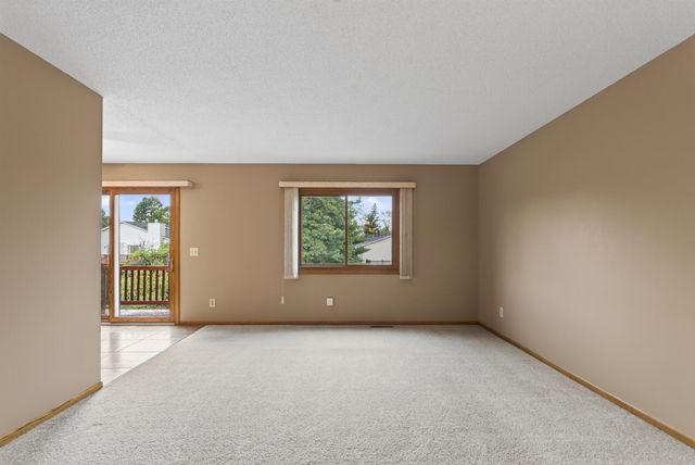 4480 Clover Lane A, Eagan, MN 55122