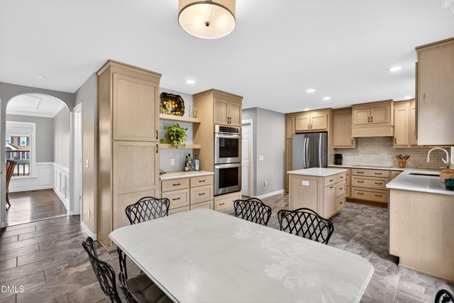 805 Barneswyck Drive, Fuquay Varina, NC 27526