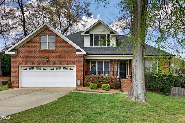 805 Barneswyck Drive, Fuquay Varina, NC 27526