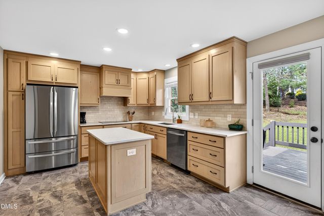 805 Barneswyck Drive, Fuquay Varina, NC 27526