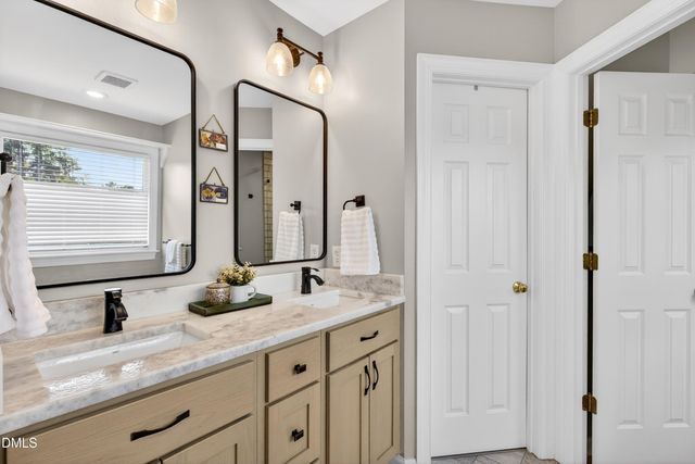 805 Barneswyck Drive, Fuquay Varina, NC 27526