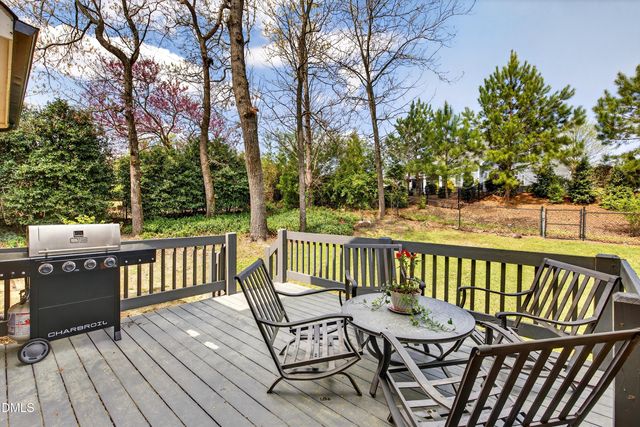 805 Barneswyck Drive, Fuquay Varina, NC 27526