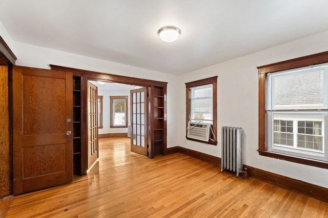 25 Tip Top 2, Boston, MA 02135