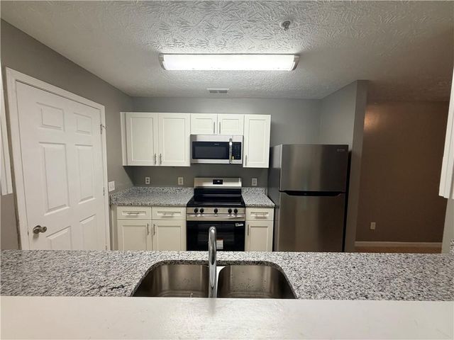 13104 Fairington Ridge, Lithonia, GA 30038