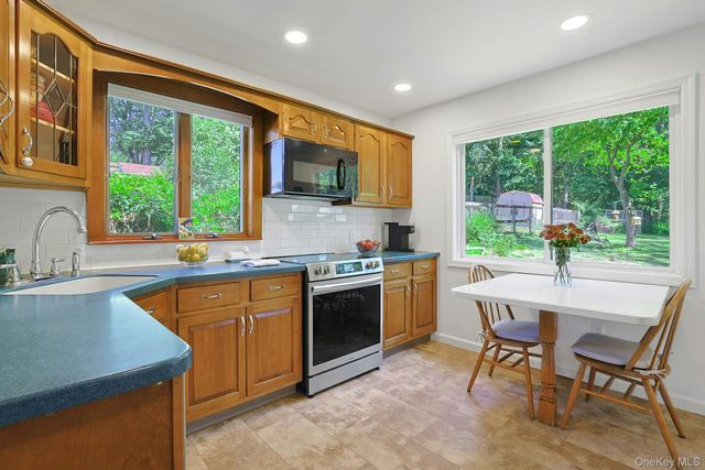 253 Maple Road, Valley Cottage, NY 10989