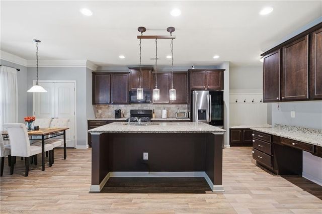 180 Saddle Horse, Hiram, GA 30141