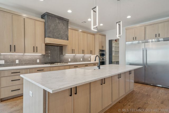 2335 E 135th Drive S, Bixby, OK 74008