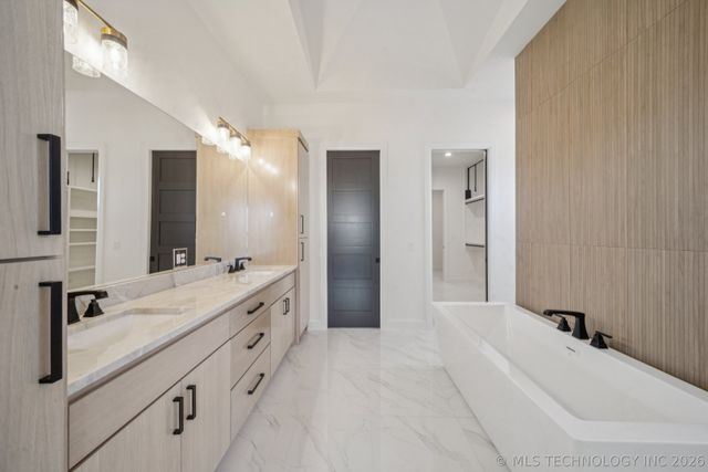 2335 E 135th Drive S, Bixby, OK 74008