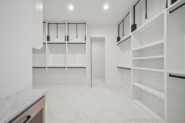 2335 E 135th Drive S, Bixby, OK 74008