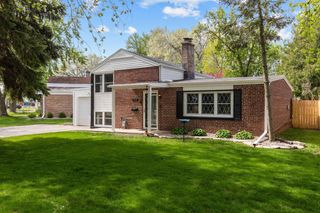 733 CARVER LANE, Menasha, WI 54952