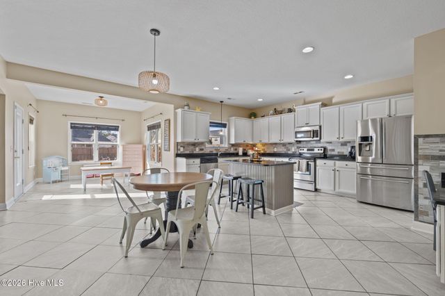 304 Bear Run, Maple Hill, NC 28454