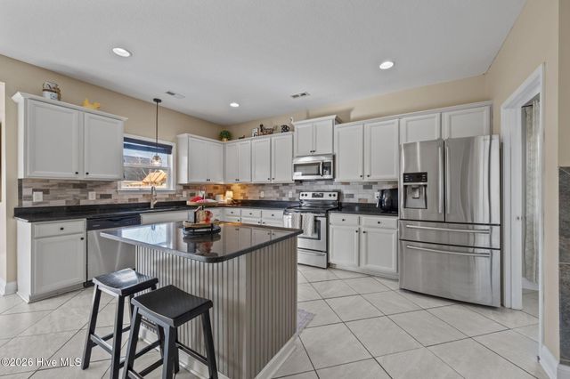 304 Bear Run, Maple Hill, NC 28454