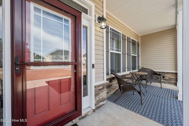 304 Bear Run, Maple Hill, NC 28454