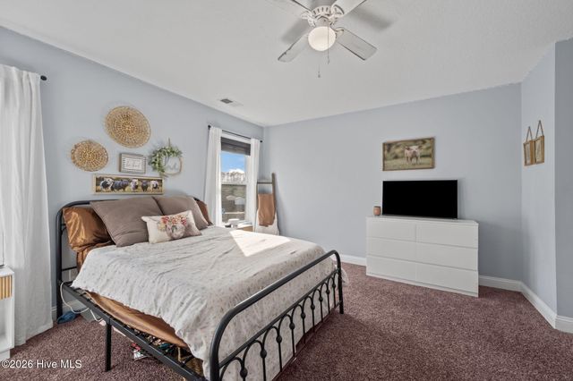 304 Bear Run, Maple Hill, NC 28454