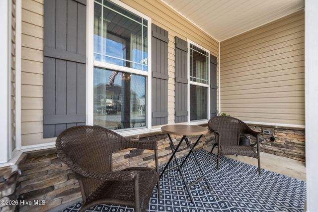 304 Bear Run, Maple Hill, NC 28454