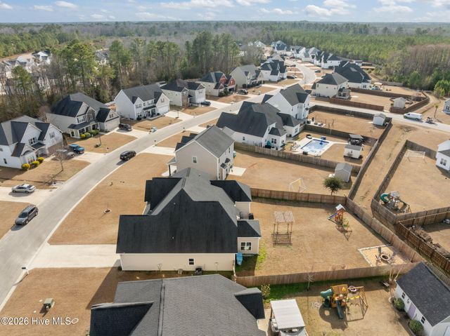 304 Bear Run, Maple Hill, NC 28454