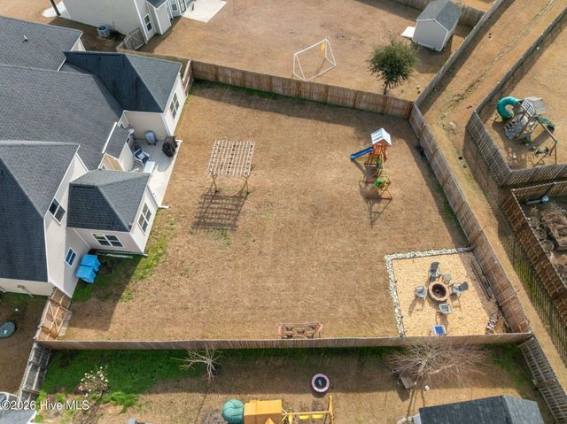 304 Bear Run, Maple Hill, NC 28454