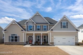304 Bear Run, Maple Hill, NC 28454