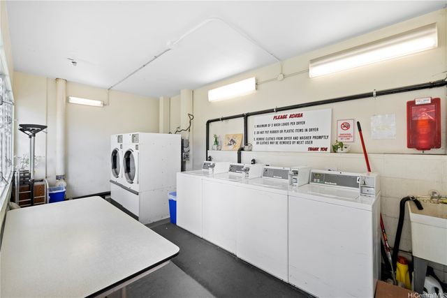 1122 Kinau Street 405, Honolulu, HI 96814