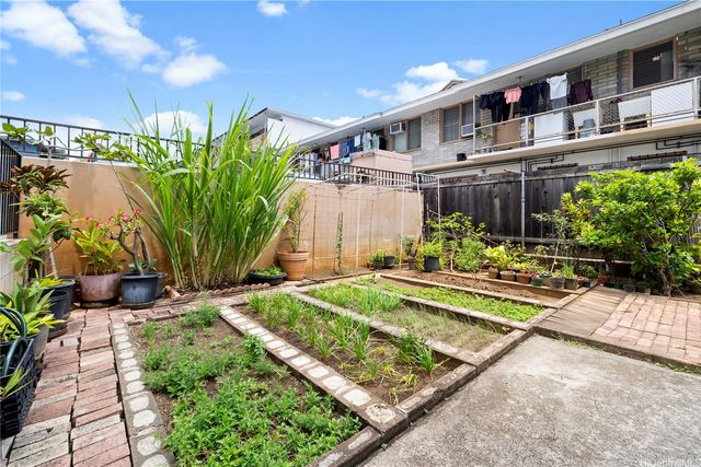 1122 Kinau Street 405, Honolulu, HI 96814