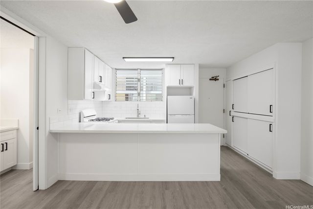 1122 Kinau Street 405, Honolulu, HI 96814