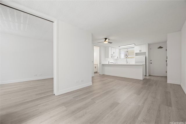 1122 Kinau Street 405, Honolulu, HI 96814