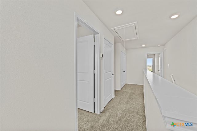 140 Kendall Lane, Uhland, TX 78656