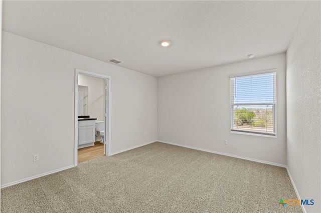 140 Kendall Lane, Uhland, TX 78656