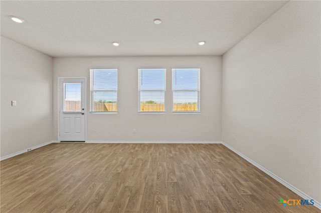 140 Kendall Lane, Uhland, TX 78656