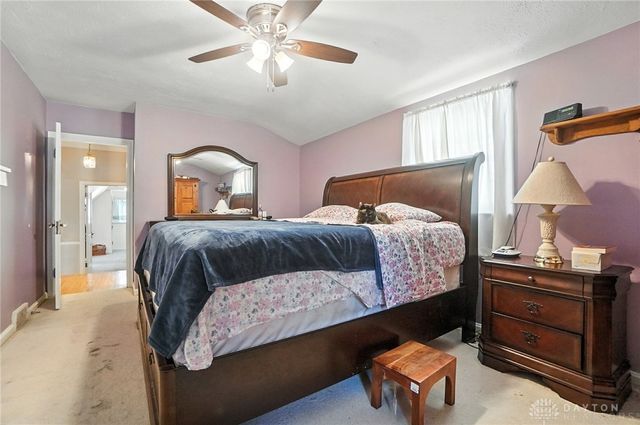 1305 E Schantz Avenue, Oakwood, OH 45419