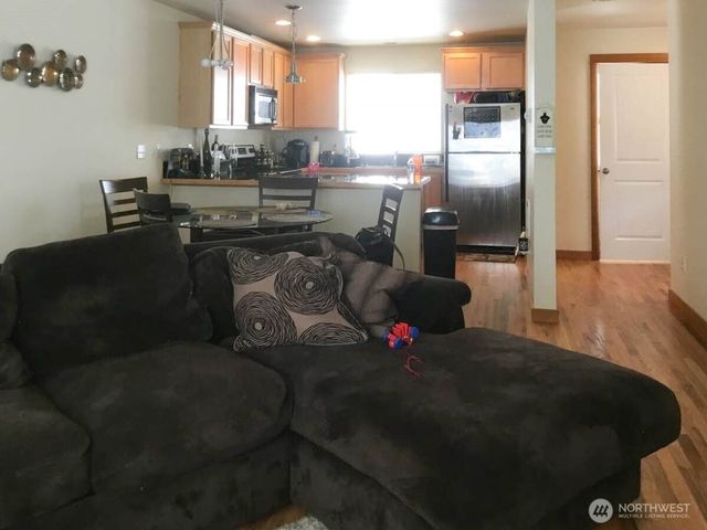 1121 N 94th Street #B, Seattle, WA 98103