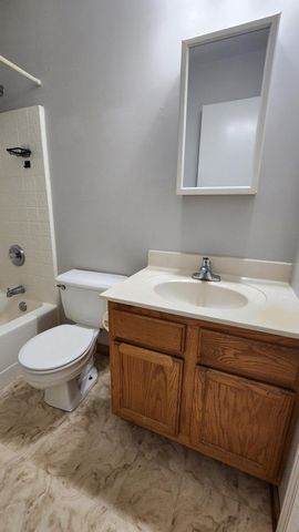 831 7th Street NW, Rochester, MN 55901