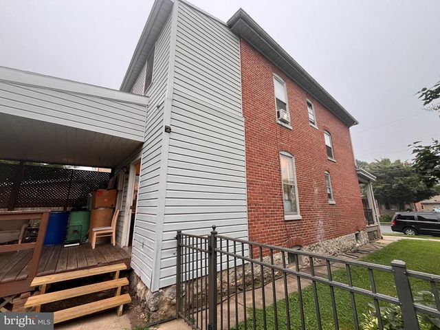 554 E LIBERTY STREET, Chambersburg, PA 17201