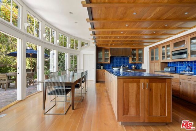 10339 Glenbarr Avenue, Los Angeles, CA 90064