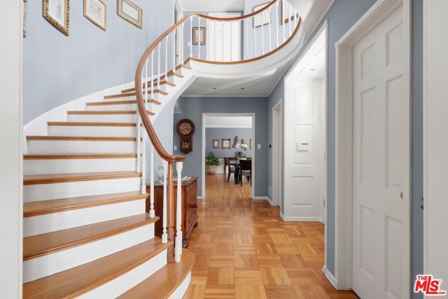 10339 Glenbarr Avenue, Los Angeles, CA 90064