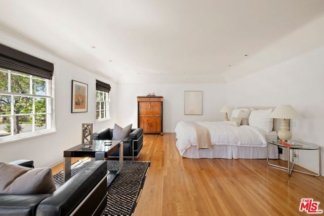 10339 Glenbarr Avenue, Los Angeles, CA 90064