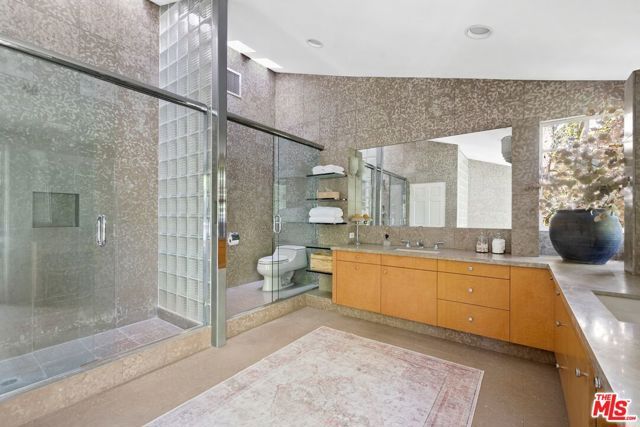 10339 Glenbarr Avenue, Los Angeles, CA 90064