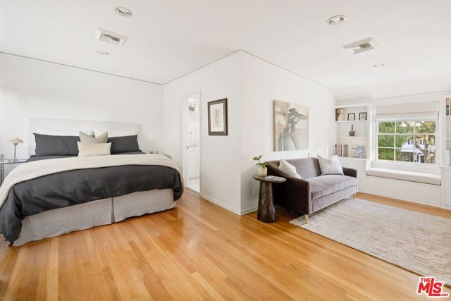 10339 Glenbarr Avenue, Los Angeles, CA 90064