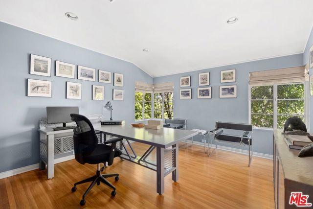 10339 Glenbarr Avenue, Los Angeles, CA 90064